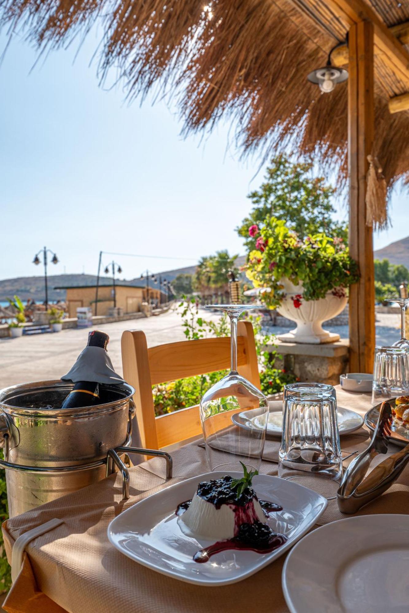 Villa Gjika Qeparo Dış mekan fotoğraf
